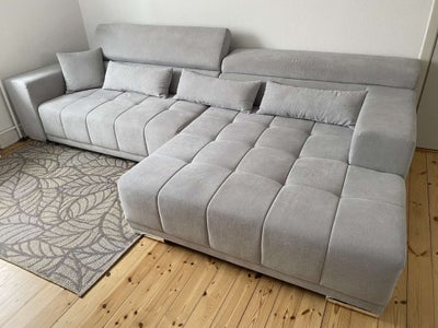 Sofa, stof, 5 pers., Hej
Jeg sælger min sofa ved fejl af køb. Den er alt for stor til min stue.
