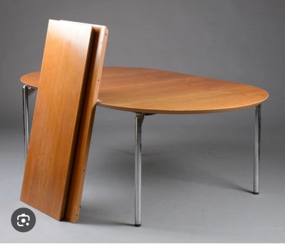 Spisebord, Tranekær Furniture, Afhentningspris. 
Flot stort spisebord, kirsebær, med to tilhørende l