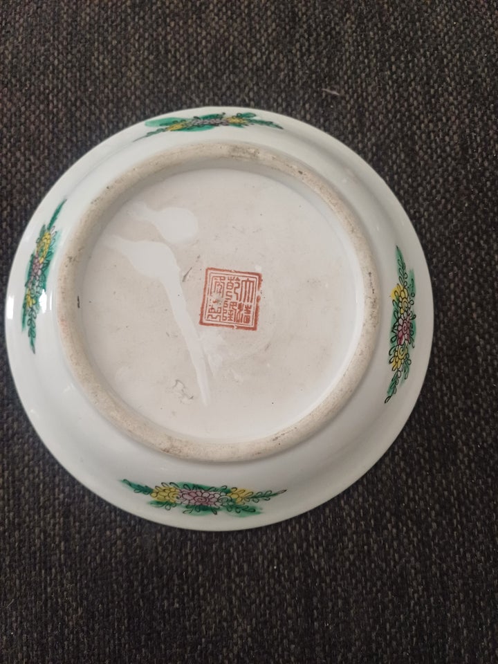 Kinesisk skål, 14.5 cm I diameter