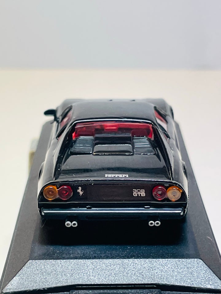 Modelbil, Vitesse 1977 Ferrari 308 GTB, skala 1:43