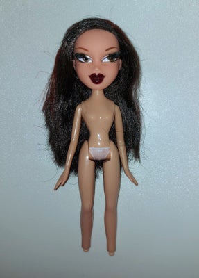 Bratz, MGA Bratz Holiday Katia, Bud modtages :) Hun er i brugt ren stand.

Tjek også mine andre anno