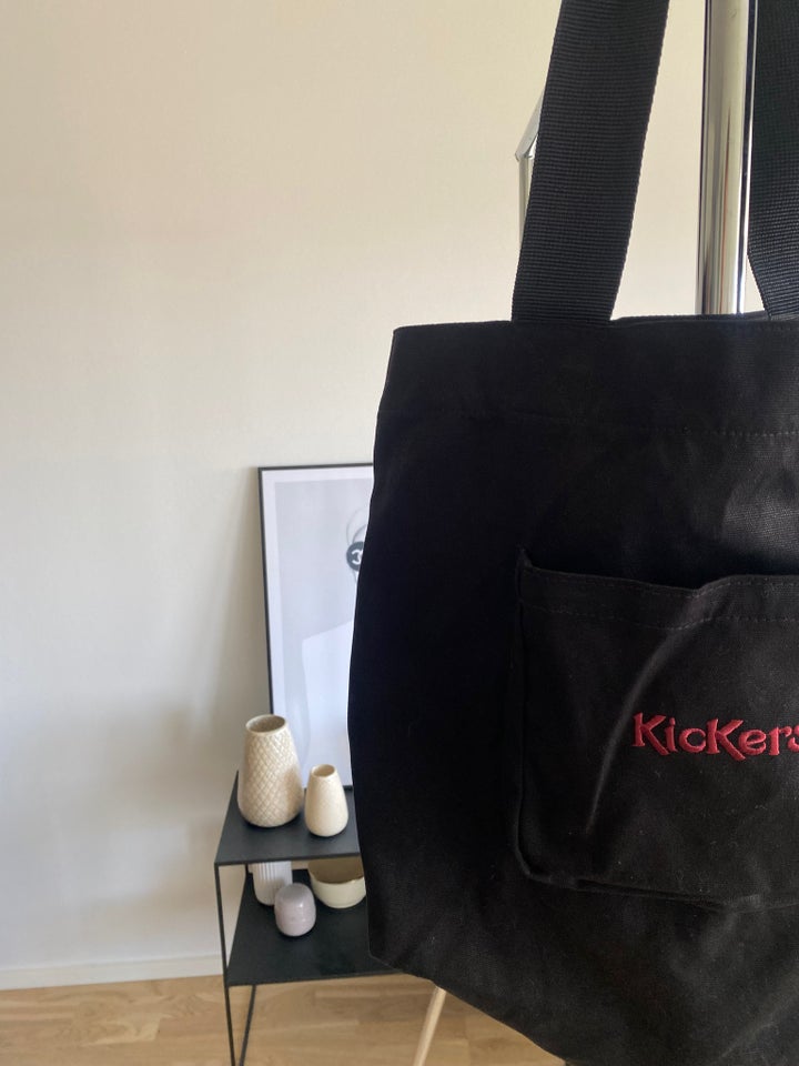 Shopper, Kickers