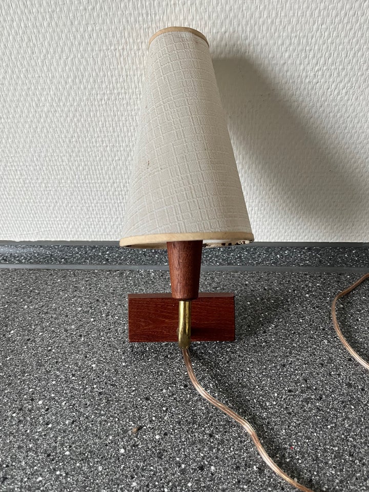 Væg lampe , Ukendt