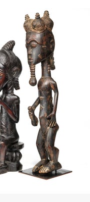 Samlefigurer, Etnografika, Prins henriks private samling
Africana figur meget smukt dekoreret fra ha