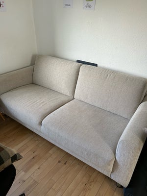 Sofa, 2 pers. , Ukendt, Lille fin sofa. Købt brugt for 1 år siden for 700 kr. Næsten ikke brugt side