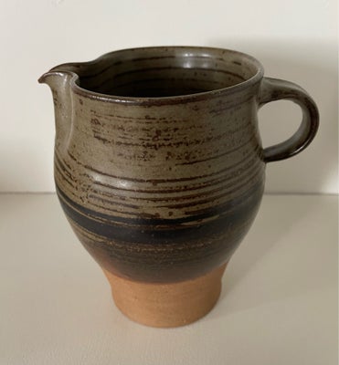 Keramik, Kande, Jacob Bang, Smuk og velformet kande af Jacob Bang (1932 - 2011), keramiker og billed