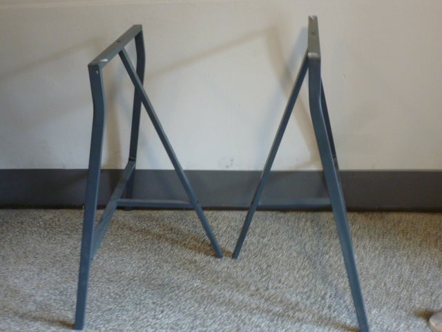 Andet, Sæt: 2 metal grå bordbukke IKEA Benbukke