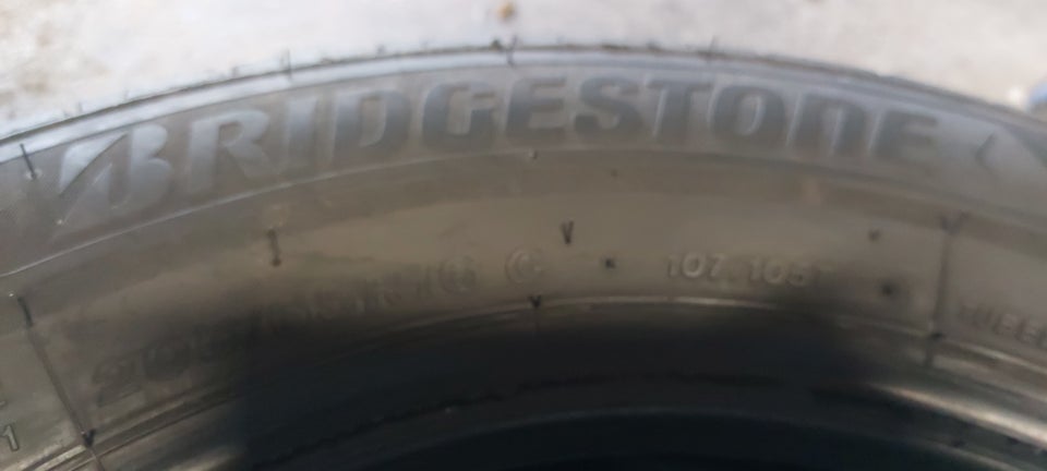 Helårsdæk, Bridgestone, 205 / 65 / R16