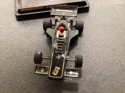 Racerbil, Skalex Ric JPS Lotus 77 John Player Special, Har stået og samlet støv i skabet i mange år.