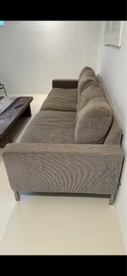 Sofa, stof, 3 pers. , Eilersen, 2,5 personers sofa 
Længde 230 cm
Dybde 85 cm
Slidstærk stof 
Aftage