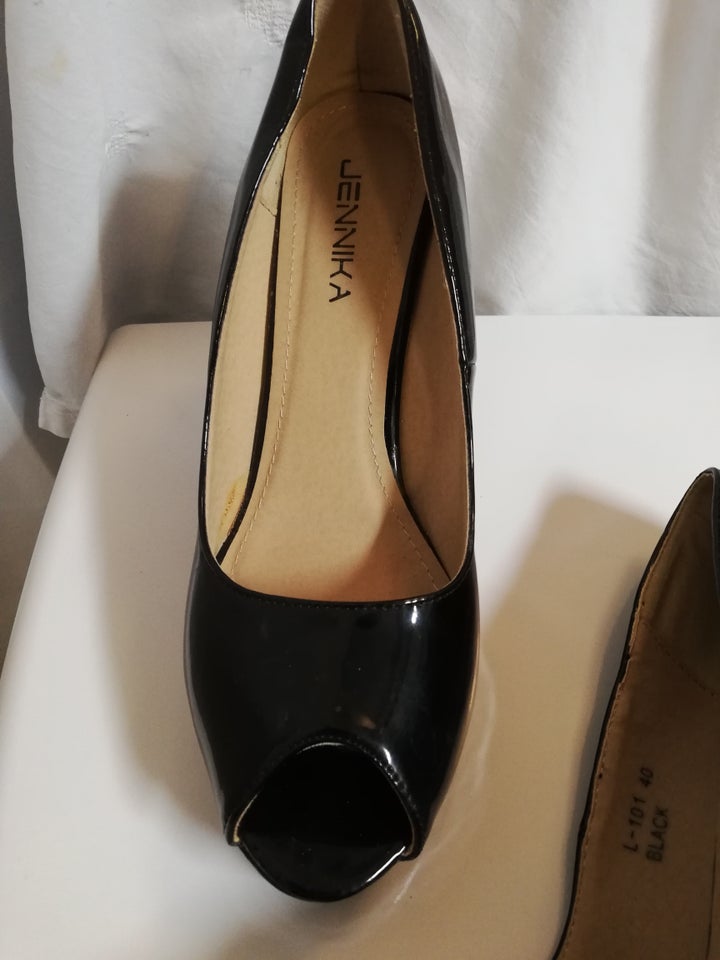 Pumps, str. 40, Jennika