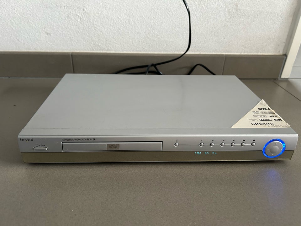 Dvd-afspiller, Andet mærke, D-400 DVD player