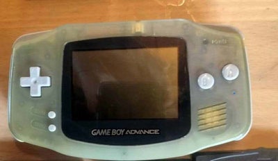 Nintendo Gameboy advance, God, gameboy advance med originalt skjold tilhørende taske og to spil F-ze