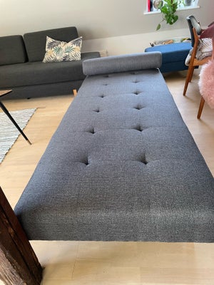 Daybed, andet materiale, 3 pers., Flot og næsten ikke brugt Daybed med hynde. B:94; L:200; H:37