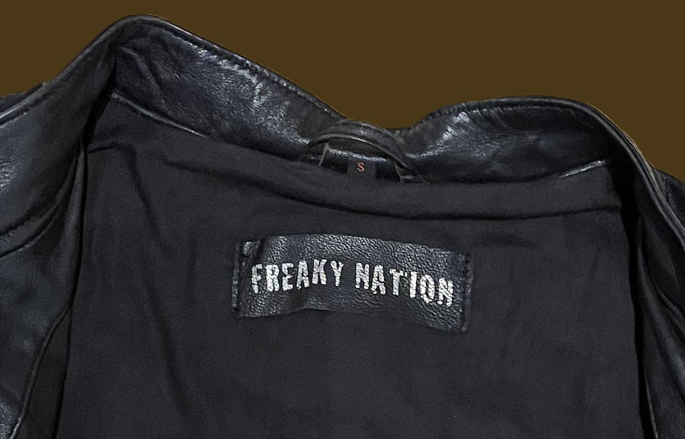 Læderjakke, str. S, Freaky Nation