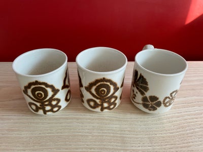 Keramik, Krus, Made in England, 3 krus sælges

De 2 ens krus har krakeleringer ude og indvendig
Det 