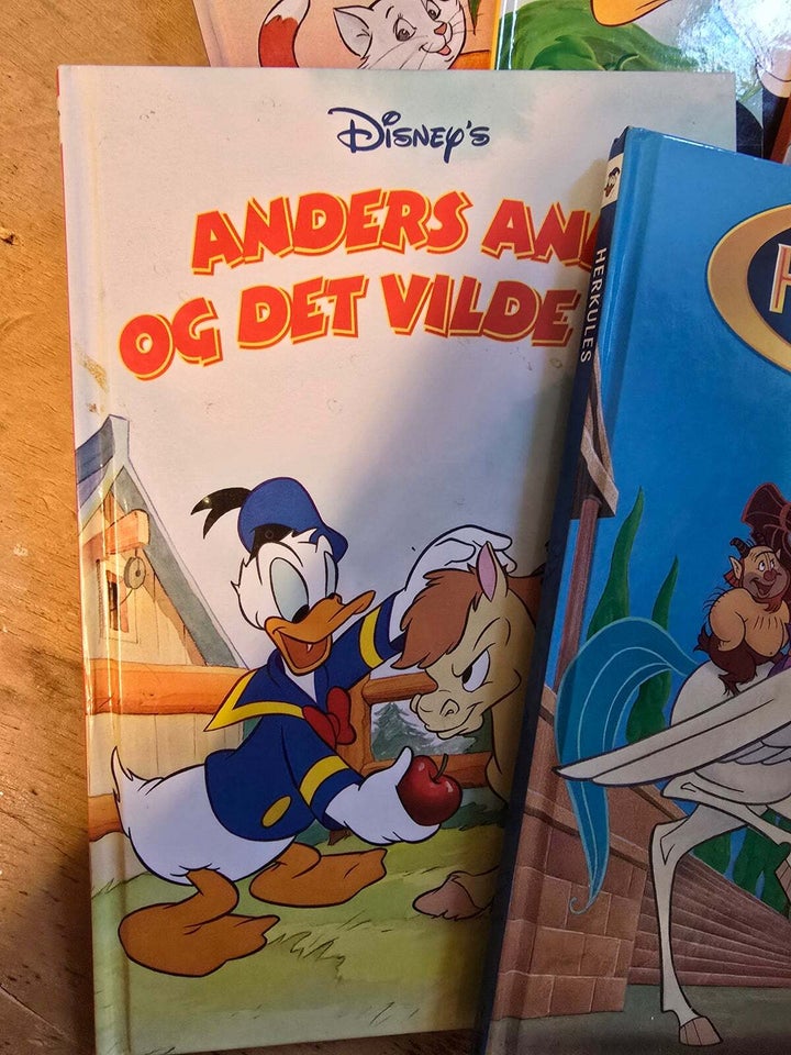 Anders And Bogklub, Disney