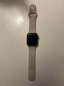 Relógio Apple SE 44mm prata GPS em segunda mão durante 225 EUR em Olaz de  Egües na WALLAPOP