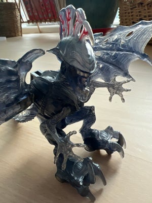 Andet legetøj, Alien Kenner , Kenner, 1993 Alien Flying Queen w Wings 10” wide Action Figure Kenner.