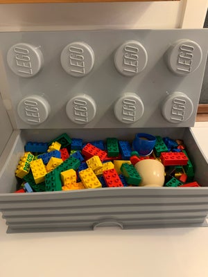 Lego Duplo, Lego Storage opbevaringskasse med blandet Lego Duplo. Klodserne er vasket og kommer fra 