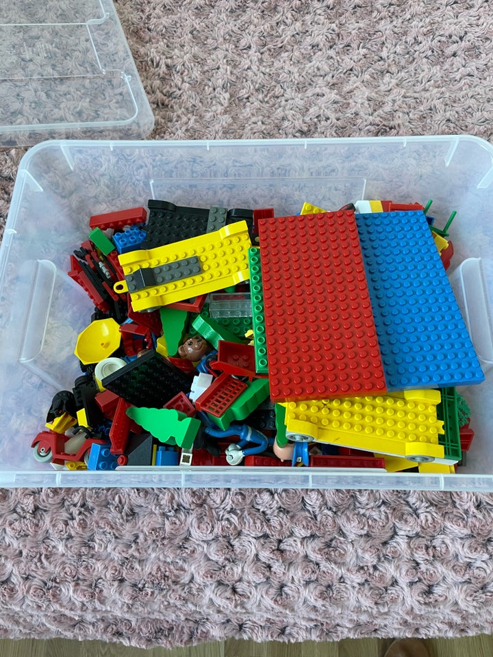 Lego blandet, Lego