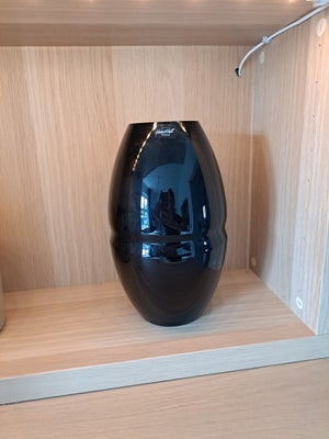 Vase, Herstal sort vase, Herstal, Fin vase fra Herstal. Den fejler intet den måler 22cm i højden åbn