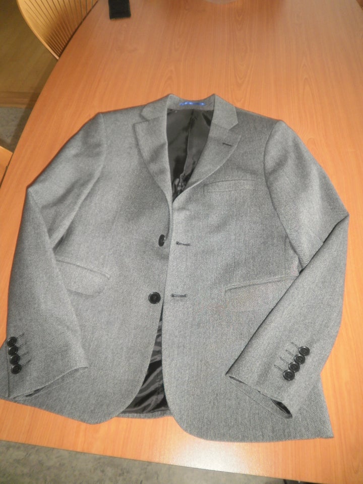 Blazer, og Vest, Mouline og Grunt