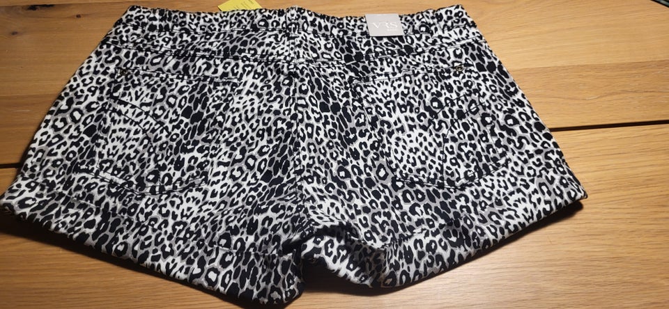 Shorts, Vrs, str. 42