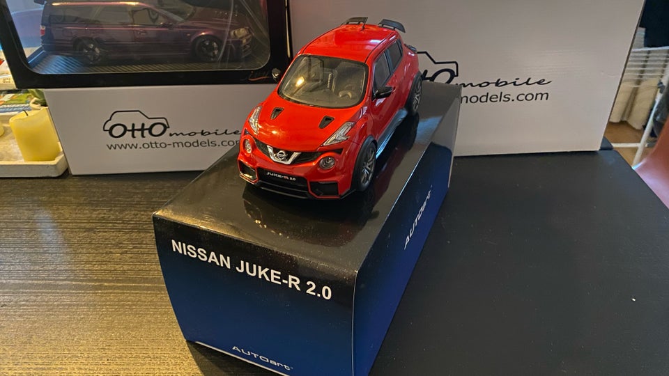 Modelbil, AUTOart Nissan Juke-R , skala 1/18 1-18 1:18