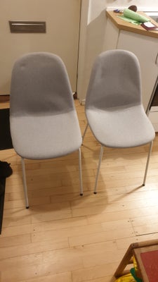 Spisebordsstol, Stof, Ukendt, Sælger disse to stole, da vi har fået nye. 
De er i god stand og står 