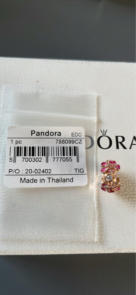 Charms, Pandora