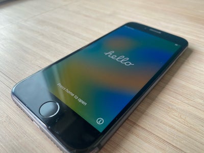 iPhone 8, 64 GB, grå, God, I glimrende stand med almindelige brugsspor. 
Købt til at være “dummy” fo