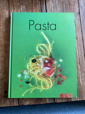 Pasta, Ikea, emne: mad og vin, Kogebog med alverdens lækre opskrifter på pastaretter. Super fin stan