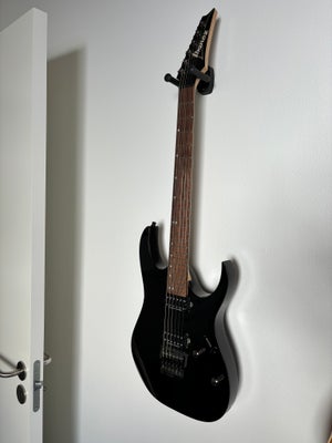 Elguitar, Ibanez RG821-BK Premium, Elguitar, Ibanez RG821 Premium fra 2012. Guitaren står som ny, de