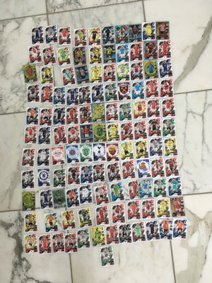 Andre samleobjekter, Fodboldkort, Min søn sælger disse: 120 forskellige 2023 fodboldkort blandet fra