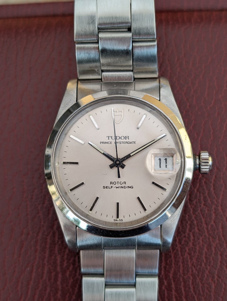 Unisexur, Tudor