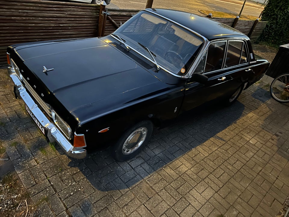 Ford Taunus, 2,3 20M XL Hardtop, Benzin