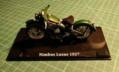 Andre samleobjekter, Model - Nimbus Luxus, Skal 1:24 model fra Editions Atlas.
Nimbus Luxus 1937.
Me