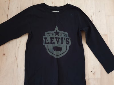 T-shirt, Langærmet T-shirt, Levis, str. 116, Fra ikke ryger hjem 
45 kr stk 
Sort og Mørkegrå 
Har f