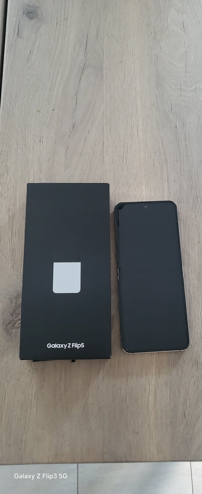 Samsung GALAXY Z FLIP 5, 265GB , Perfekt