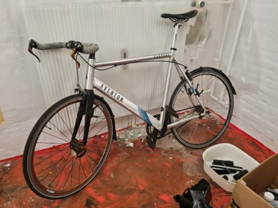 Herrecykel,  andet mærke, 61 cm stel, stelnr. ACDB16G0704, Aventon Cordoba racer cykel søger kærlige