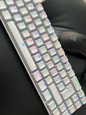 Tastatur, Havit, KB860L ultra compact, Perfekt, Sælger Havit KB860L Ultra Compact Keyboard - White. 