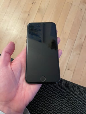 iPhone 7, 128 GB, sort, Rimelig