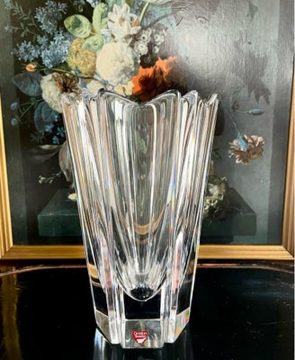 Glas, Krystal vase, Orrefors, Orrefors Sweden Corona vase i krystal, design af Lars Hellsten. Den er