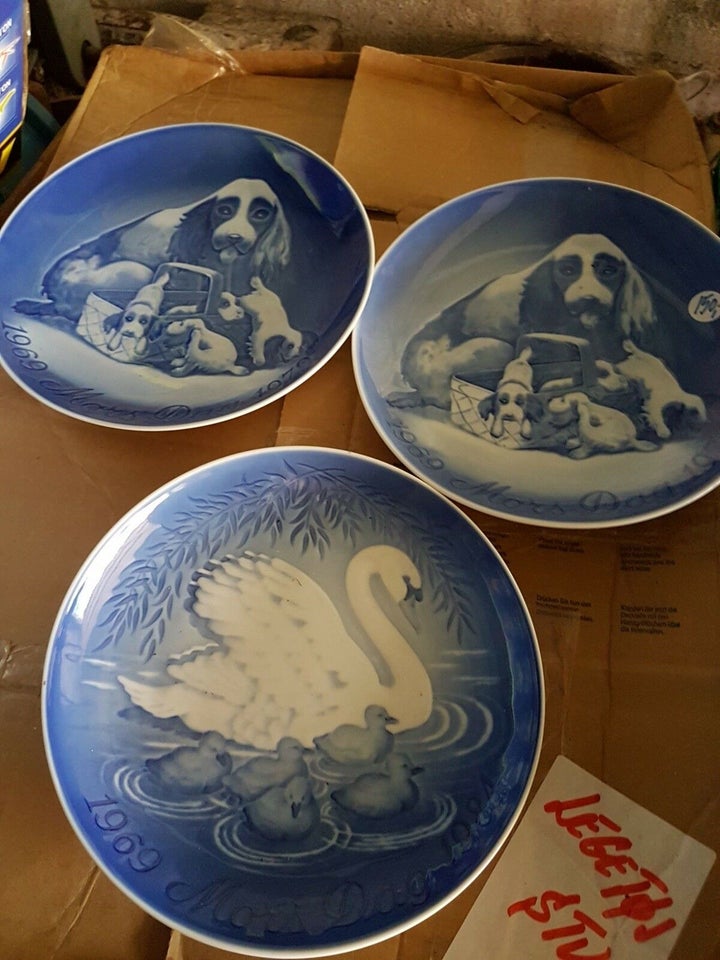 Platter, porcelænkopper mv., Wiinblad