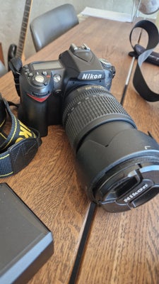 Nikon D90, spejlrefleks, God, Komplet sæt med blitz, 2x objektiver, uv filtre, lader+kabler og taske