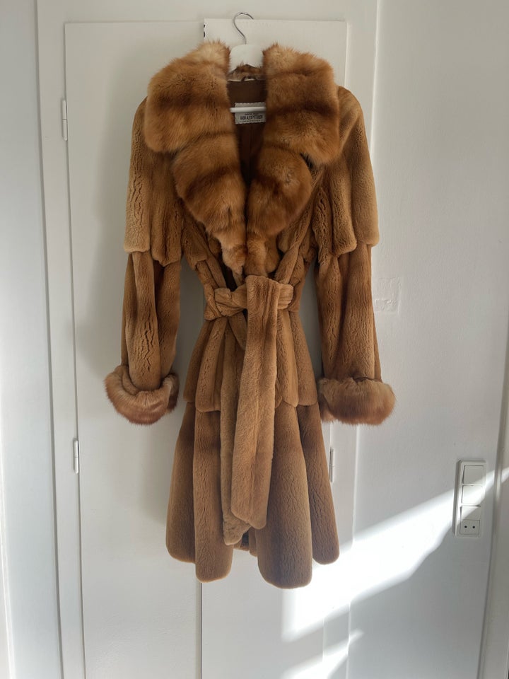 Pels, str. One size, Mink & Sobel