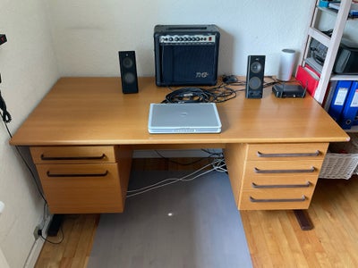 Skrivebord, System B/8, b: 160 d: 80 h: 73, Lækkert skrivebord i lyst bøg med fuldt udtræk i skuffer