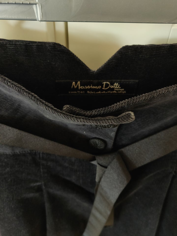 str. 36, Massimo Dutti