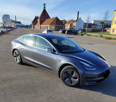 Tesla Model 3, El, 2020, km 71000, gråmetal, træk, nysynet, klimaanlæg, ABS, 4-dørs, 18" alufælge, F